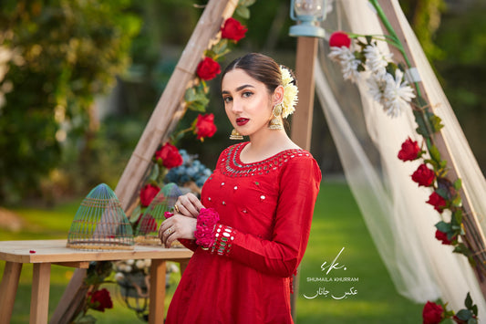 Aks-e Jana Red Pishwaz